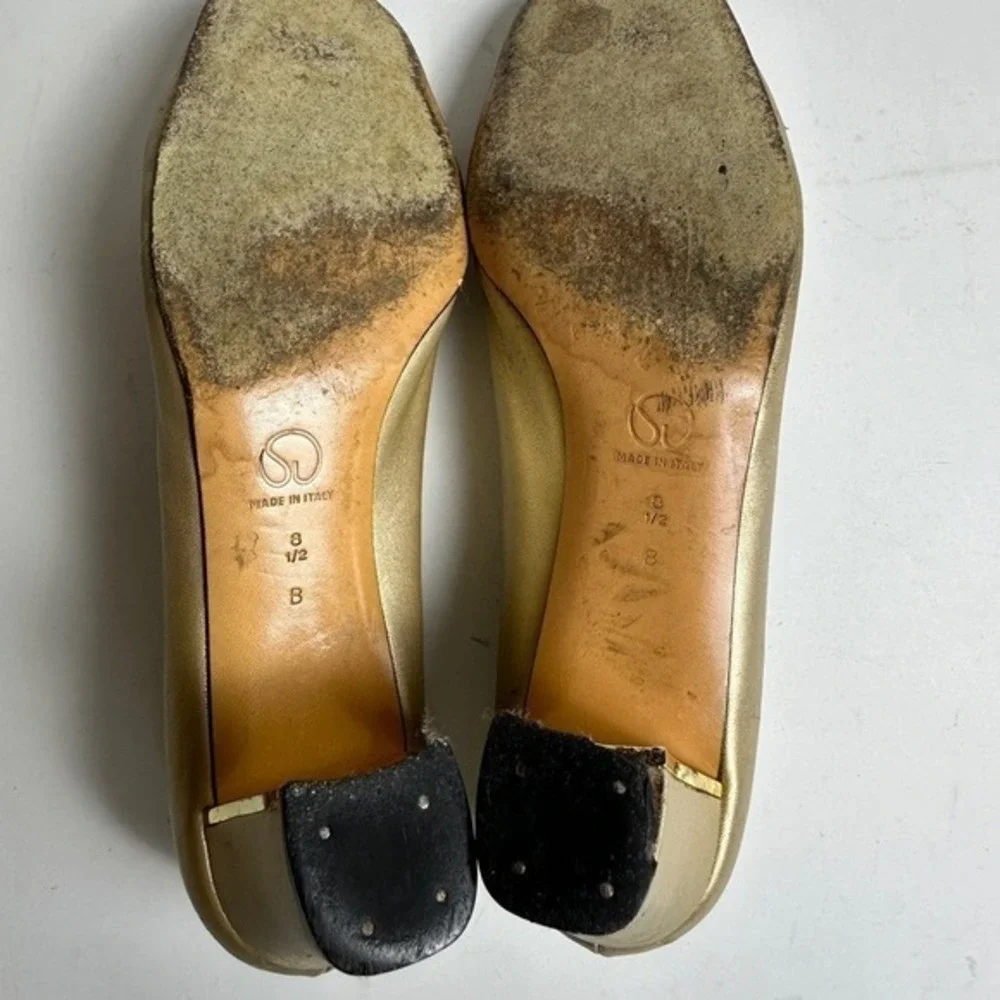 Vintage 1990s Y2K St John Heels Shoes Womens Size 8 1/2 Gold Leather‎ Pumps KC
